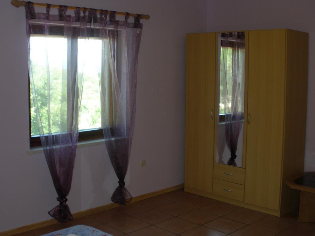 Corry 1 Apartamento Ravni Quarto foto